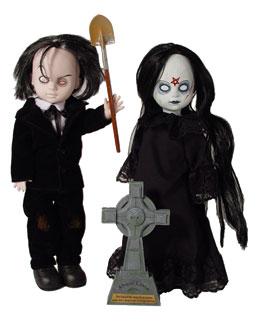 Mr. Graves & Abigail Crane - Living Dead Dolls - Mezco - RTM Spotlight Mr. Graves & Abigail Crane - Living Dead Dolls - Mezco - RTM Spotlight