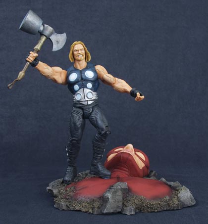 MARVEL SELECT: ULTIMATE THOR FIGURE