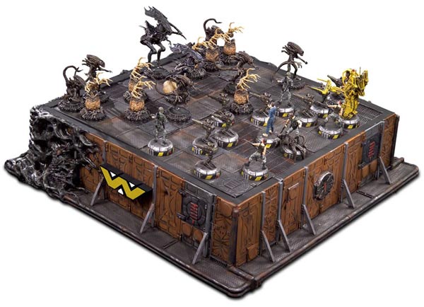 aliens chess set