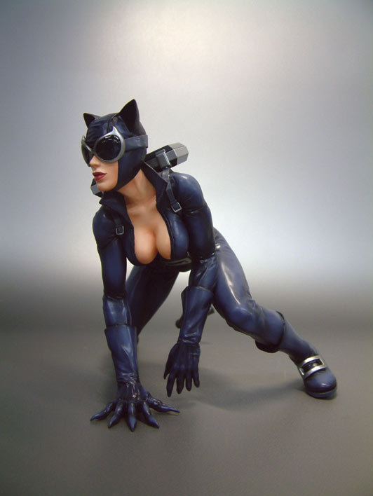 Catwoman Vinyl Statue