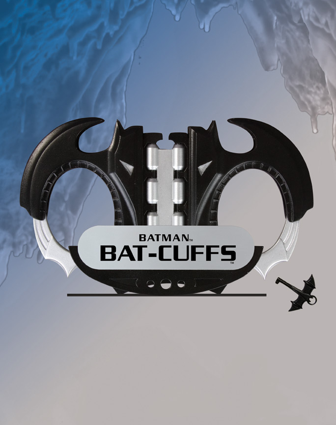 JLA TROPHY ROOM: BAT-CUFFS PROP REPLICA