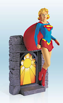 SUPERGIRL MINI-STATUE