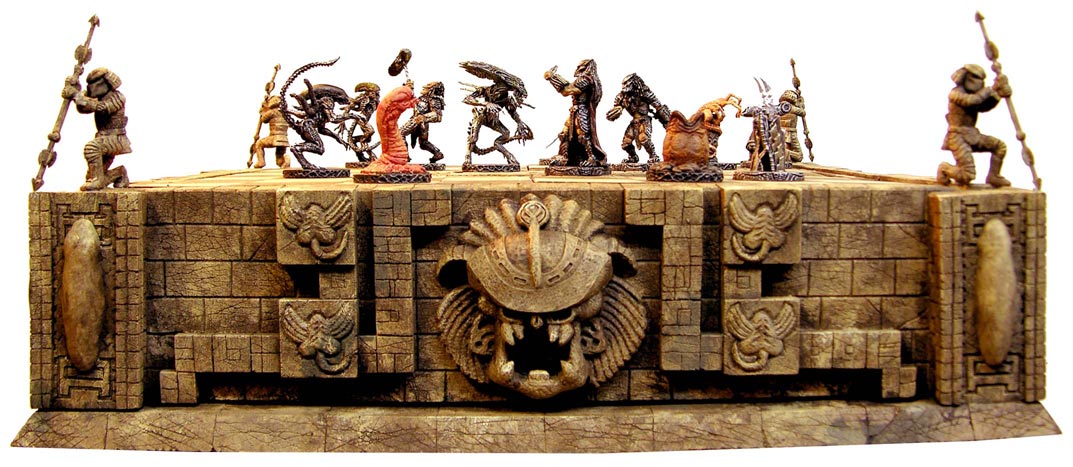 Aliens vs Predator Chess Set