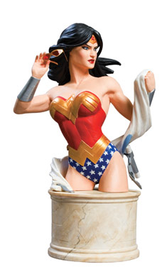 WOMEN OF THE DC UNIVERSE SERIES 2: WONDER WOMAN BUST