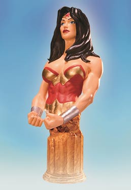 WOMEN OF THE DC UNIVERSE: WONDER WOMAN BUST