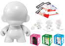 http://www.toymania.com/news/images/0805_munny1_icon.jpg