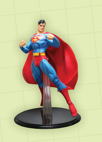Superman Vinyl Statue by Kotobukiya
