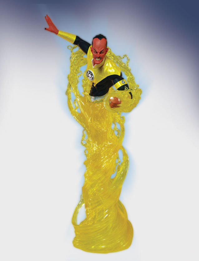 DC Dynamics: Sinestro Statue