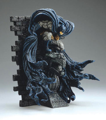 BATMAN WALL GARGOYLE STATUE BY KOTOBUKIYA