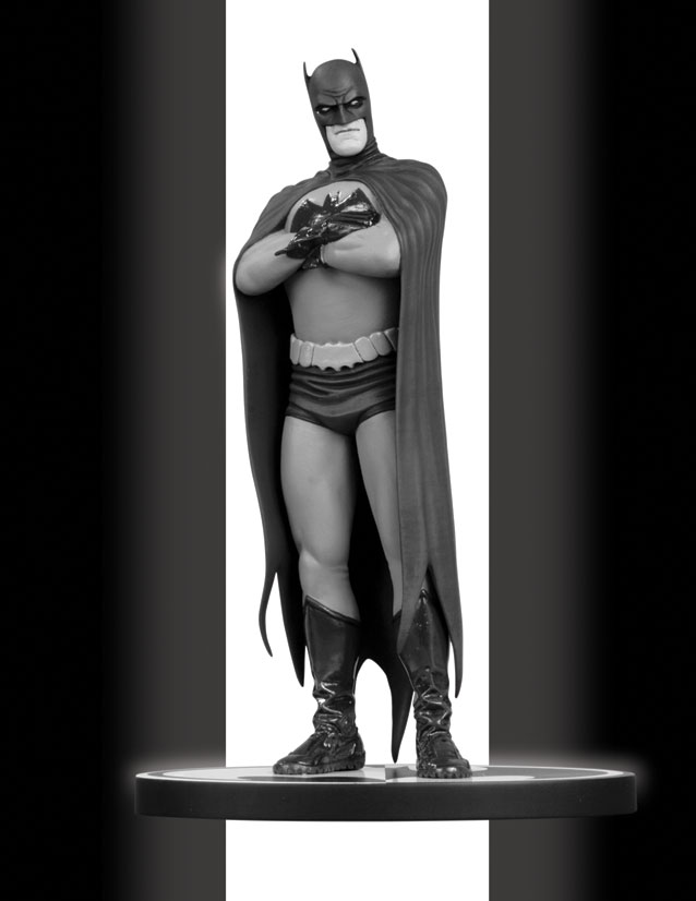 BATMAN BLACK & WHITE STATUE: BATMAN BY FRANK QUITELY