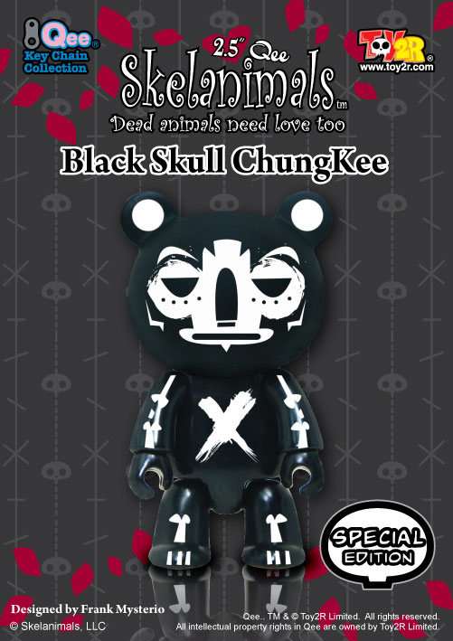 Black Skull Chungkee Qee by Frank Mysterio