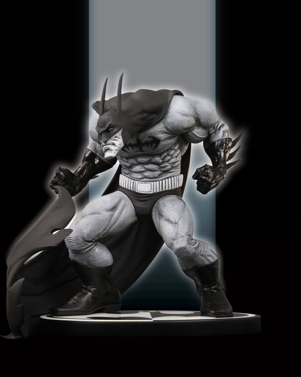 BATMAN BLACK AND WHITE BY SAM KIETH STATUE