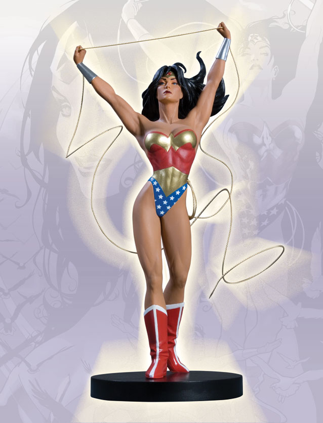 COVER GIRLS OF THE DC UNIVERSE: WONDER WOMAN STATUE