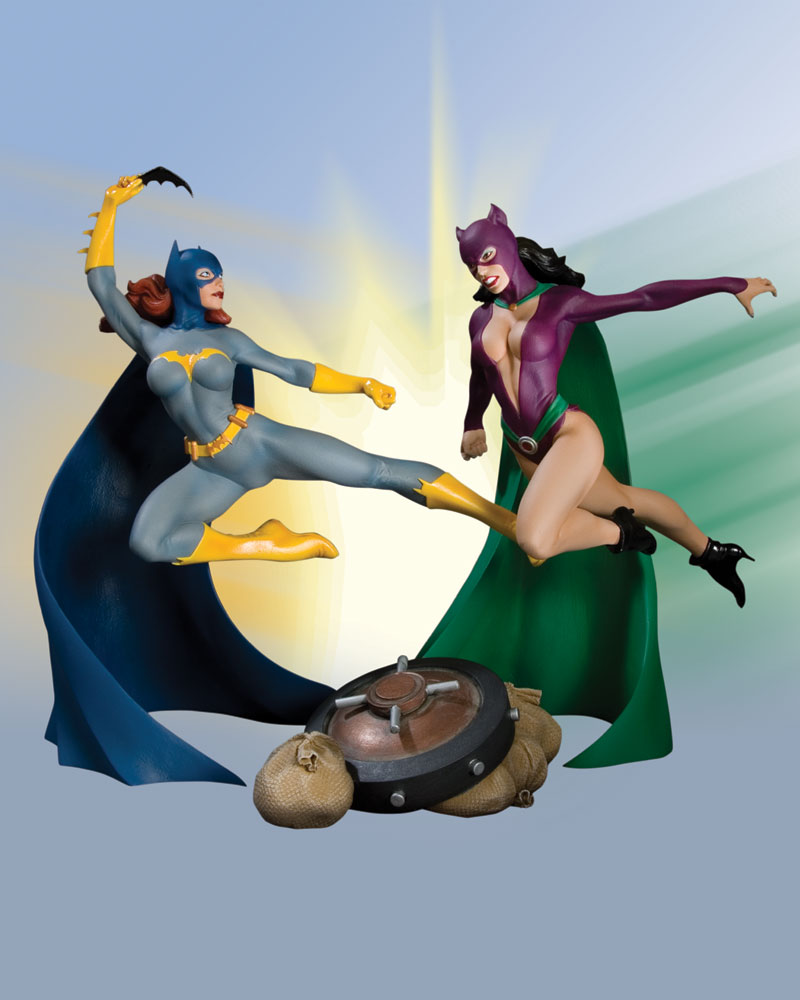 CATWOMAN VS. BATGIRL STATUE