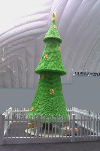 tree made of peeps