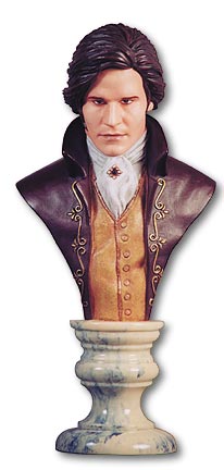 mac_angel_victorian_bust.jpg - 15349 Bytes