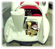 uni5_mach5_spridle.jpg - 11001 Bytes
