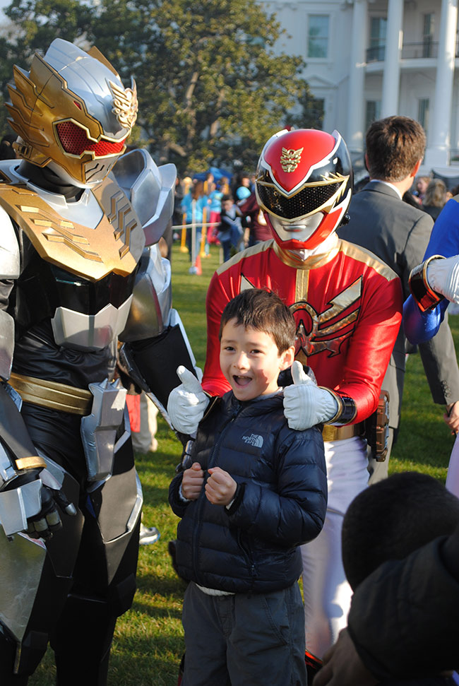 Saban's Power Rangers Megaforce Participate in 2013 White House Easter Egg Roll