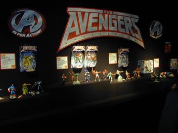 avengersdisplay.jpg - 14345 Bytes