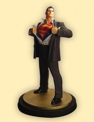 SUPERMAN FOREVER #1 STATUE