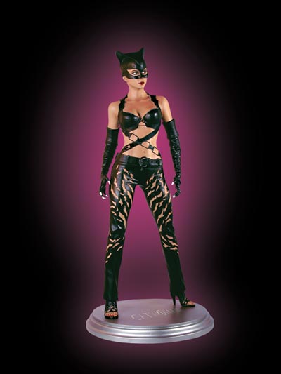 CATWOMAN MOVIE MAQUETTE: HALLE BERRY AS CATWOMAN