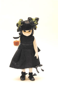 Little Apple Doll: Ianua Figure
