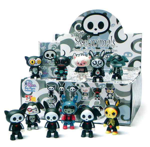 toy2r and skelanimal qee figures and san diego comic-con
