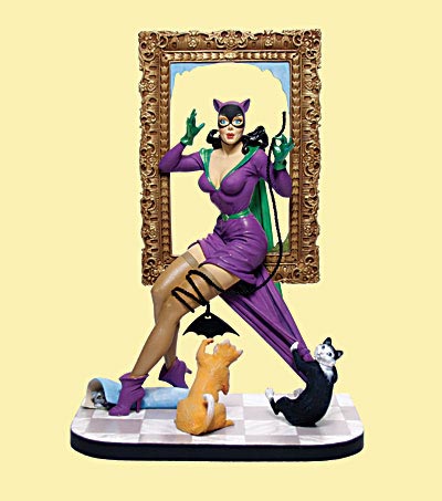 CATWOMAN PIN-UP STATUE
