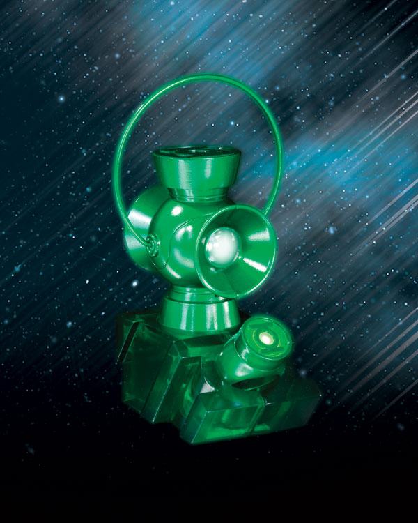 BLACKEST NIGHT: GREEN LANTERN 1:4 SCALE POWER BATTERY AND RING PROP REPLICA SET