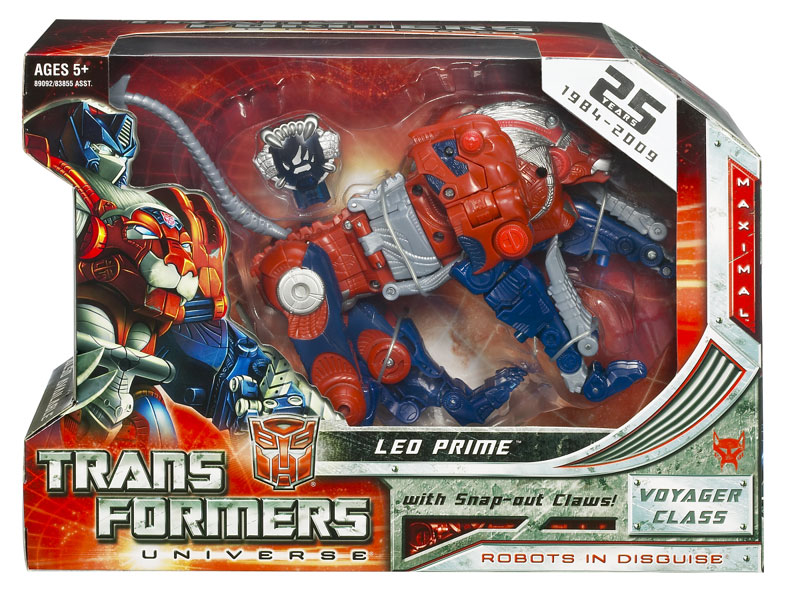 Transformers Universe Voyager action figures