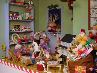 Christmas Toy Shop Roombox