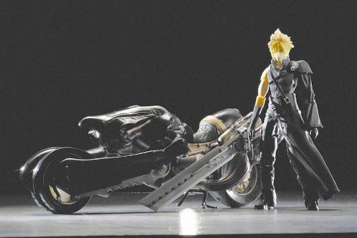 cloud strife action figure with motorcycle